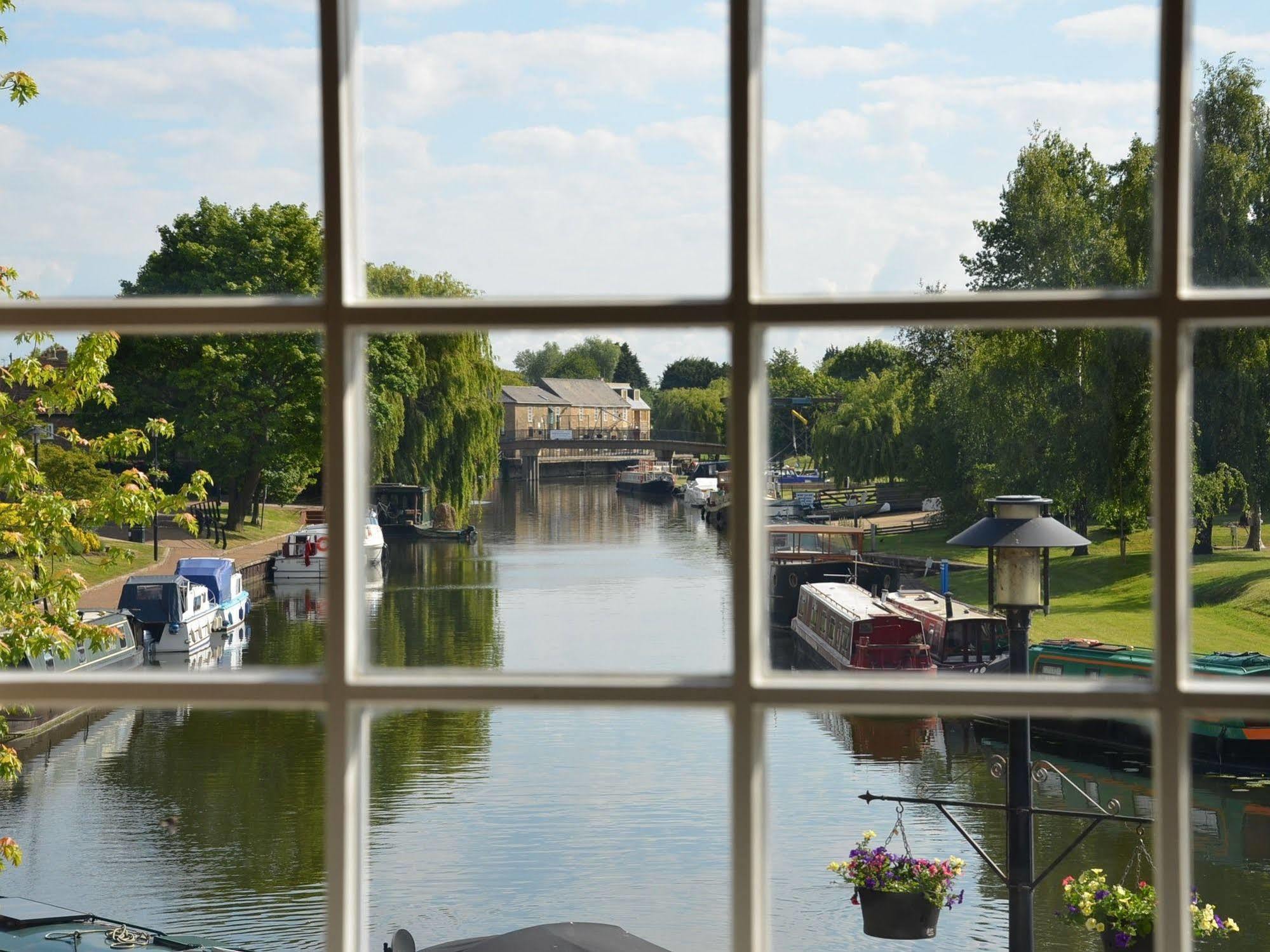 Riverside Inn Ely Eksteriør billede